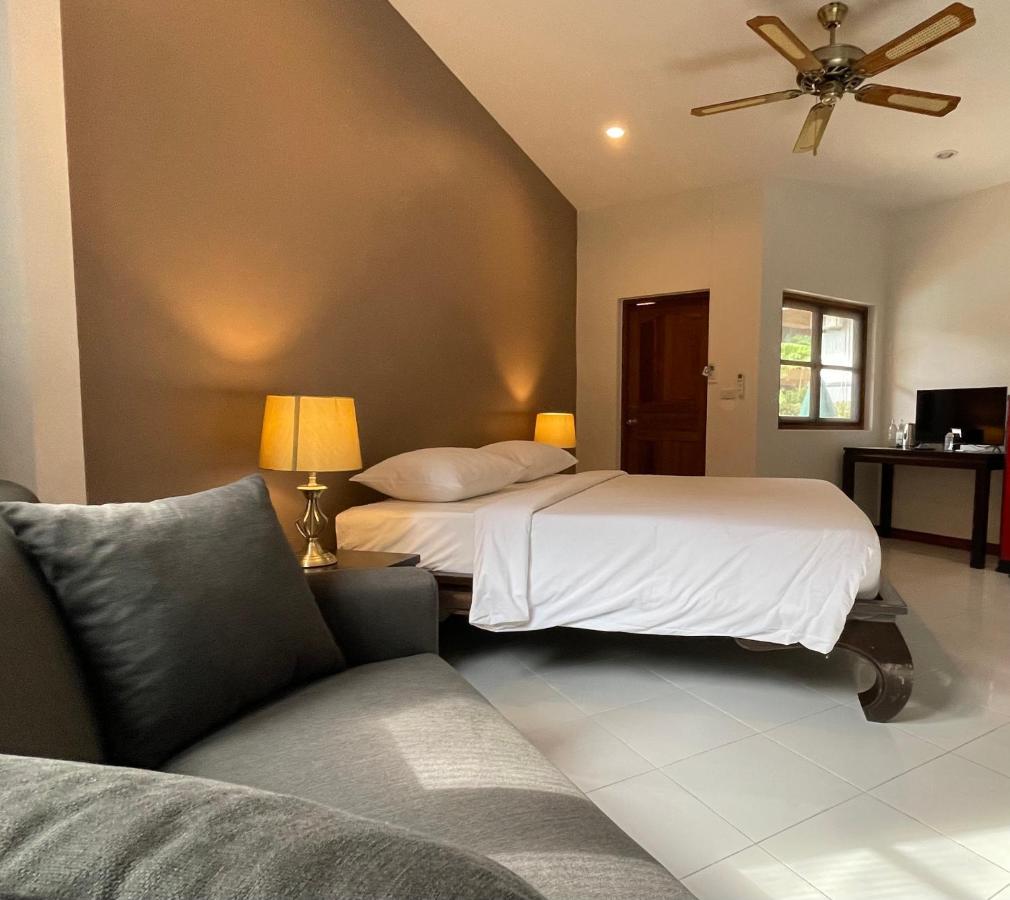The Pace Phuket Boutique Resort Rawai Экстерьер фото