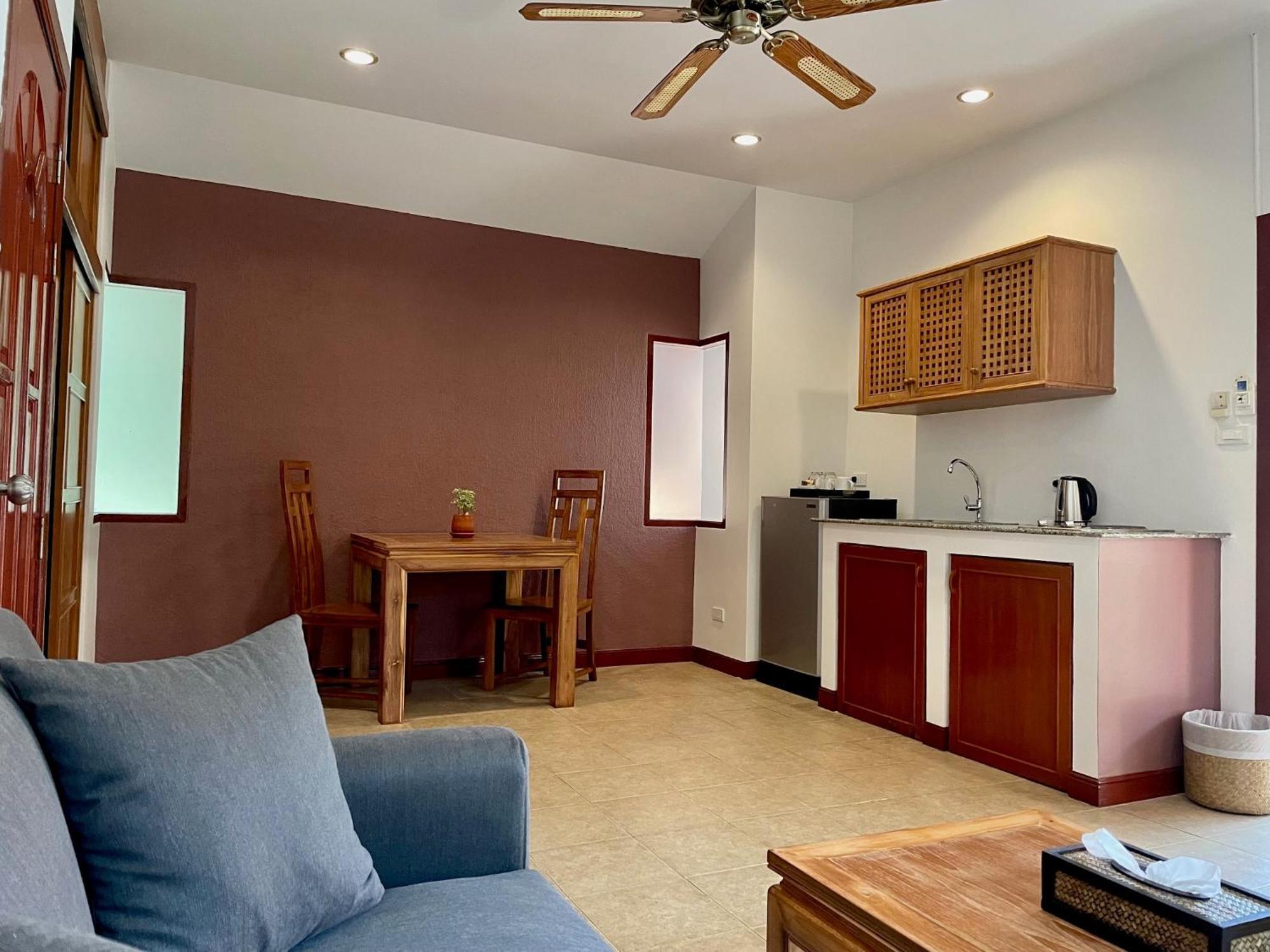 The Pace Phuket Boutique Resort Rawai Экстерьер фото