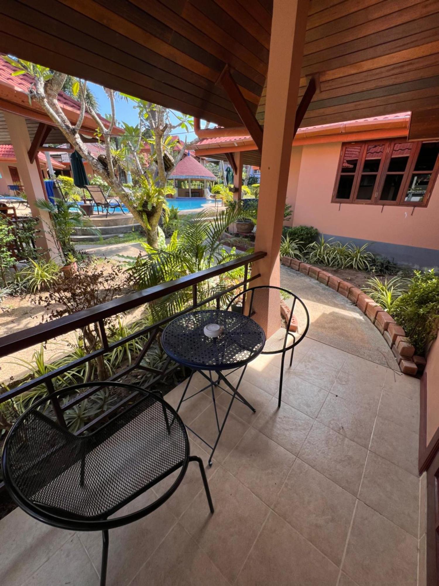 The Pace Phuket Boutique Resort Rawai Экстерьер фото